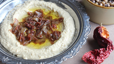Pastırmalı Sıcak Humus