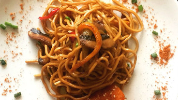 Sebzeli Noodle