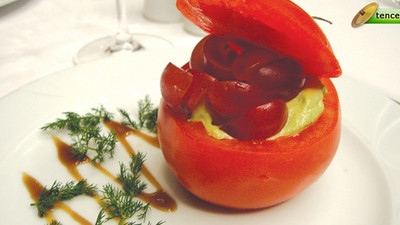 Hardallı Avakado Salatası