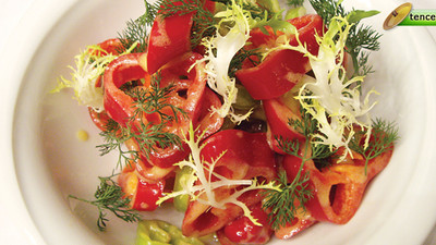 Kırmızı Biber Salatası