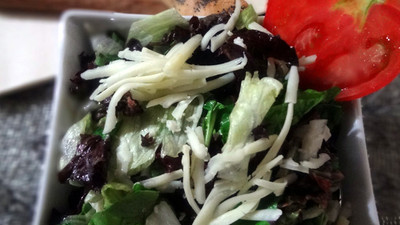 Fesleğenli Salata