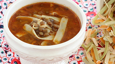 Erişteli Yeşil Mercimek Çorbası