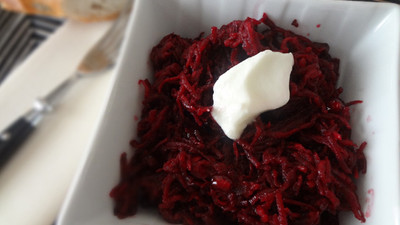 Narlı Nar Ekşili Pancar Salatası