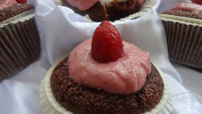 Hindistan Cevizi Sürprizli Muffin