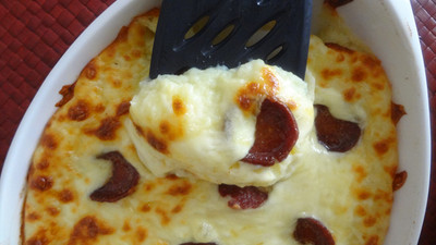 Kaşarlı Sucuklu Patates Püresi