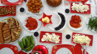 Beğendik Lezzetleriyle Kahvaltı