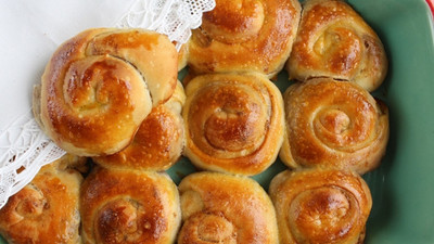 Haşhaşlı Yuvarlak Çörek