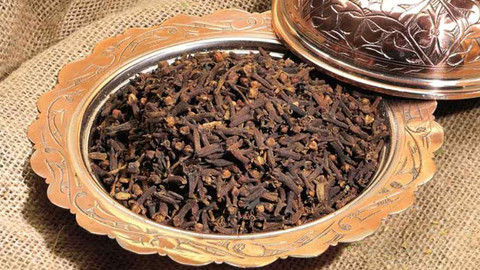 Şifa kaynağı doğal ilaç karanfil