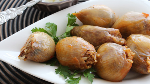 Soğan Dolması (etli)