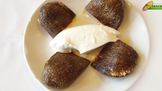 Kuru Patlıcan Dolması