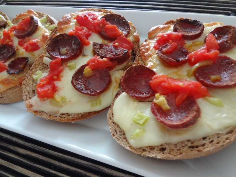 Izgarada Ekmek Pizzası - Resim : 6