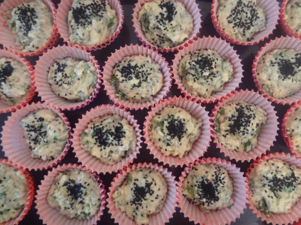 Peynirli Otlu Muffin - Resim : 3