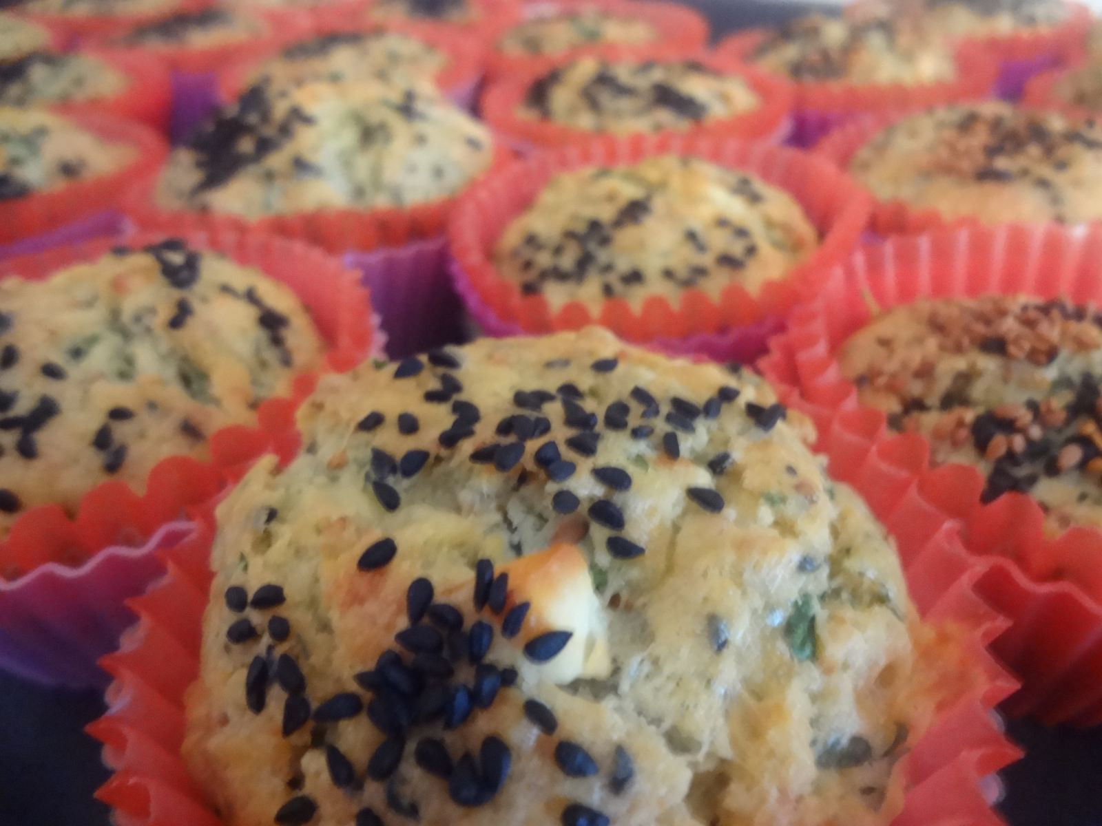 Peynirli Otlu Muffin - Resim : 5