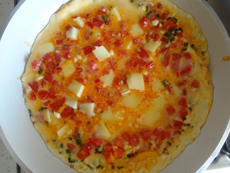 Sebzeli Kaşarlı Omlet - Resim : 3
