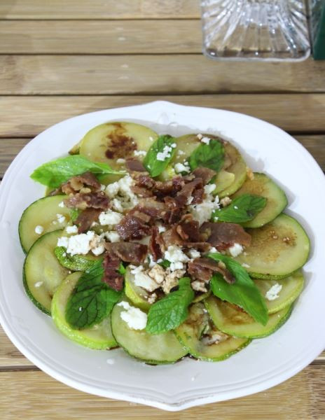 Tulum Peynirli Ilık Kabak Salatası - Resim : 1