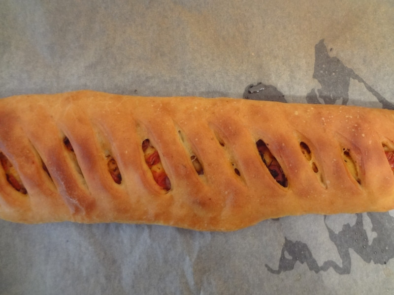 Zeytinli Domatesli Çörek - Resim : 6
